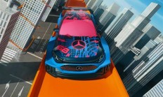 
        		全球仅一辆！奔驰发布“成年人的玩具” 风火轮版CLA概念车亮相 ！	