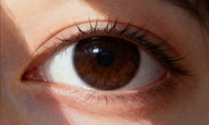 几乎不会出现排斥 加拿大男子“以牙换眼”重见光明 !