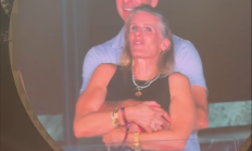 演唱会出轨事件男主起诉Coldplay乐队：永久性地损害了他的私生活