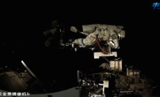 在轨使用已超 20 次，我国航天员有 1 套舱外服即将“退休”